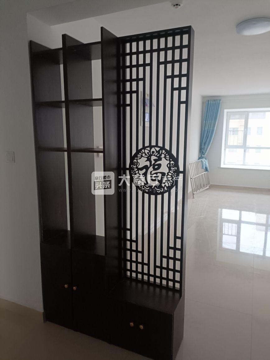165605fa084c60iur26rzb.jpg