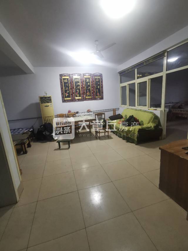 095502q4anfad8k45tztvn.jpg