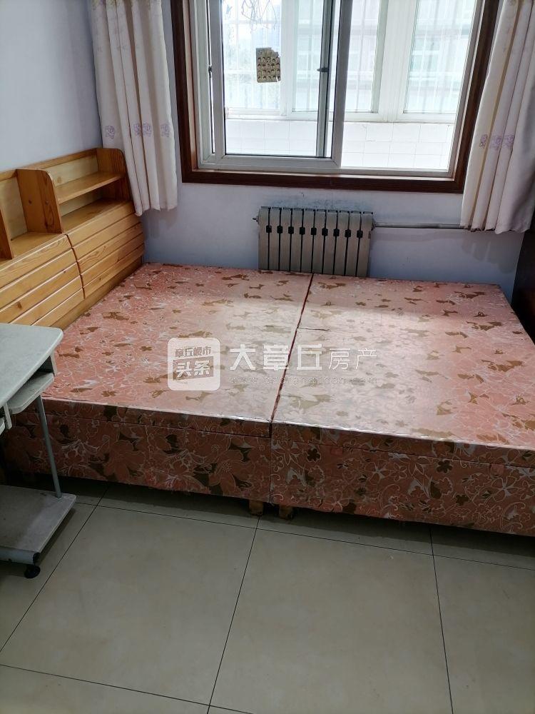 095627l001r0orkuj2m101.jpg