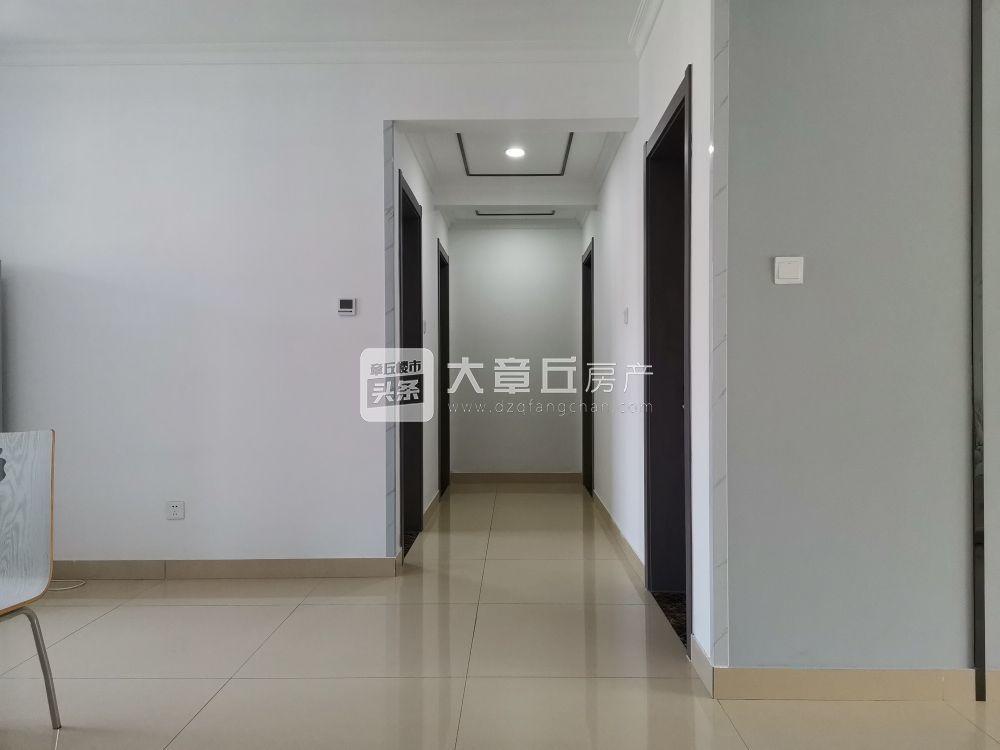 095630fj1nk6jhb2hg151n.jpg