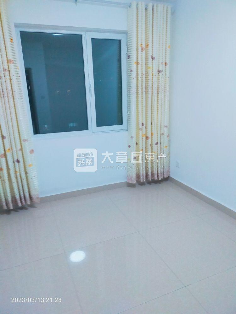095855w825jp52butjrbxs.jpg
