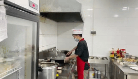 114841w6lczb7ll1yfle5d.gif