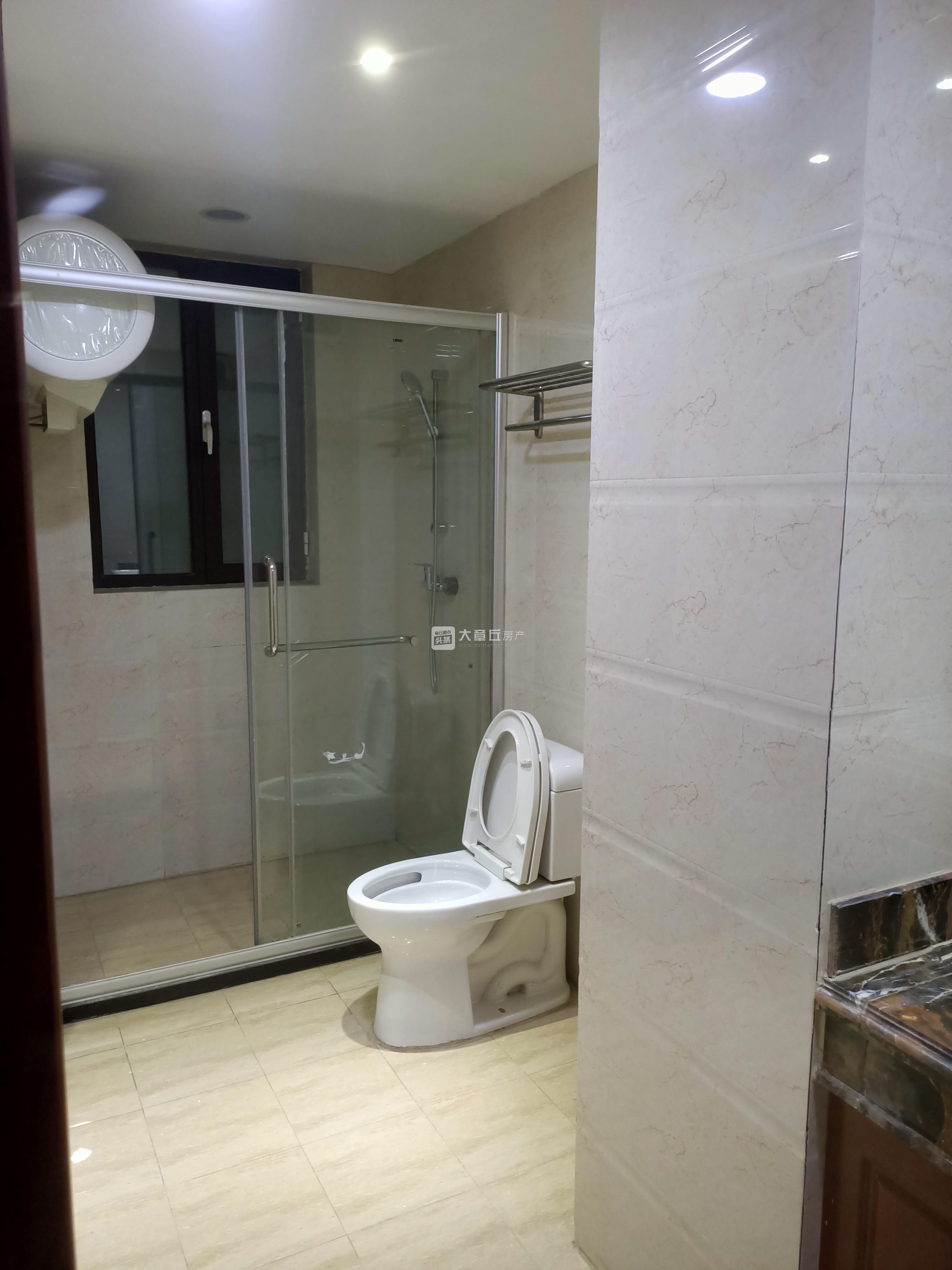 093529zntgtttpj8e7qoyb.jpg