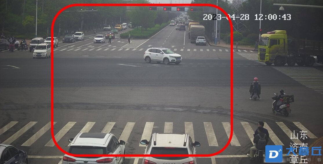 图3 章丘中学周边路口优化前后对比图1_proc.jpg