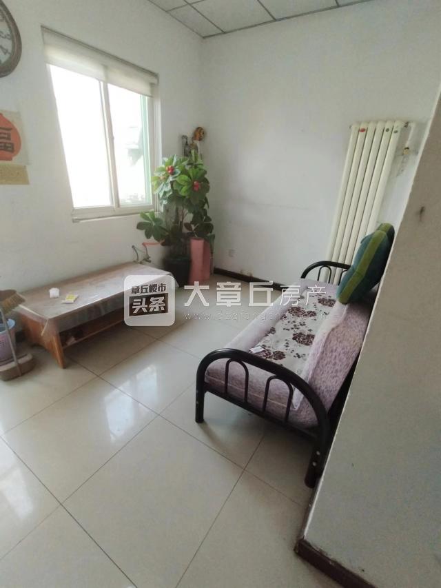 092622jr55bby5t6o7iznb.jpg