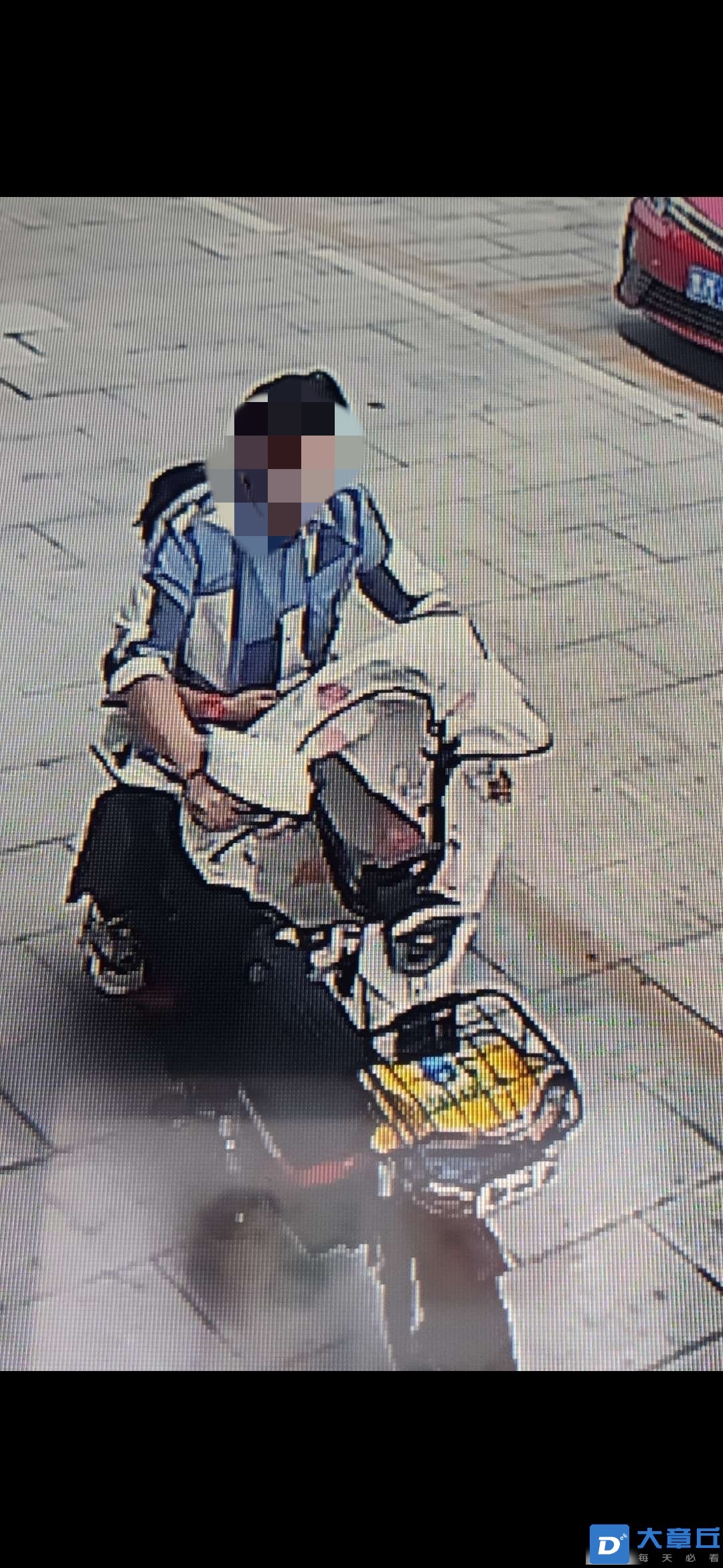 165556uk7cc7kzdxpptasq_副本.jpg