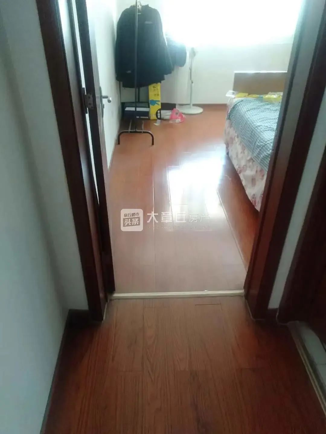 154136cn33m0kkmm8k1084.jpeg