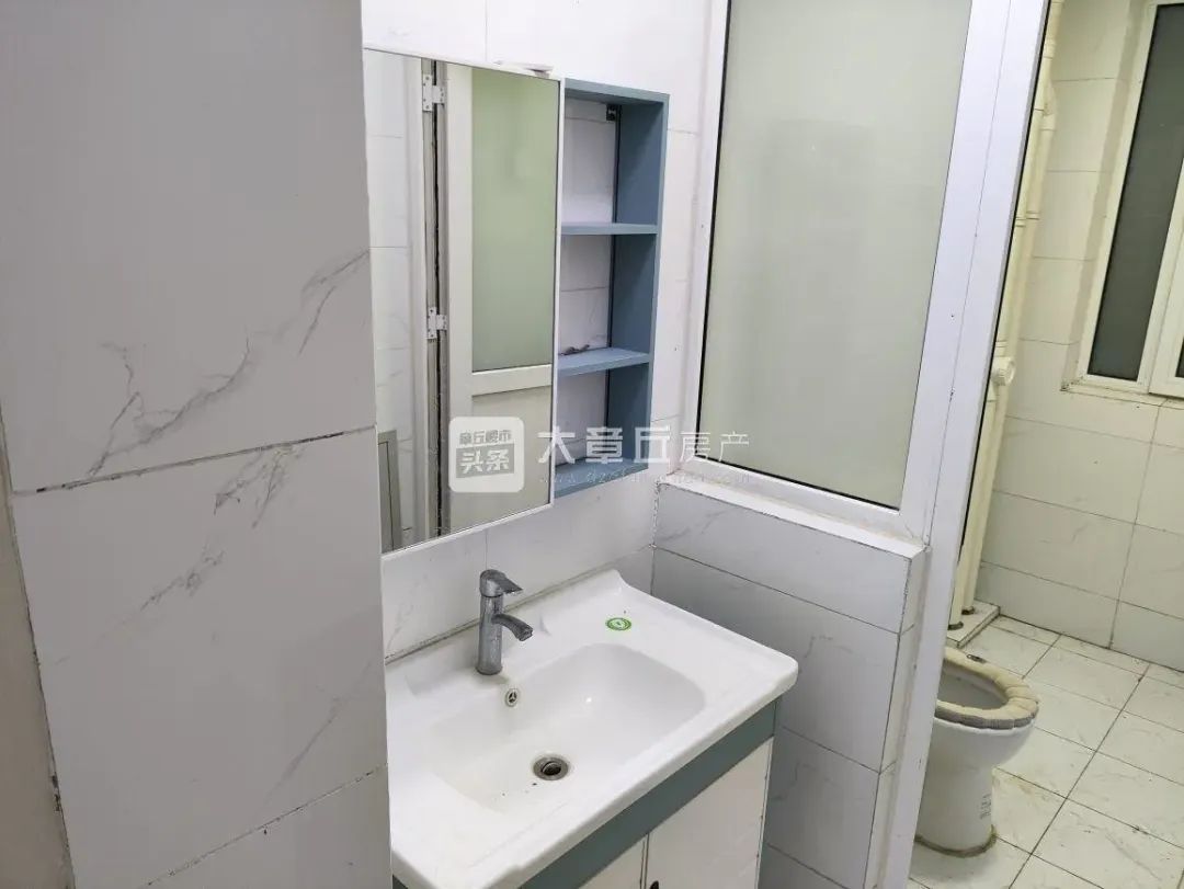 092918ktty1e1hp1jtp784.jpeg