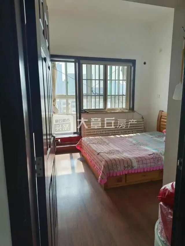 094042kmt16ymi262qx942.jpeg