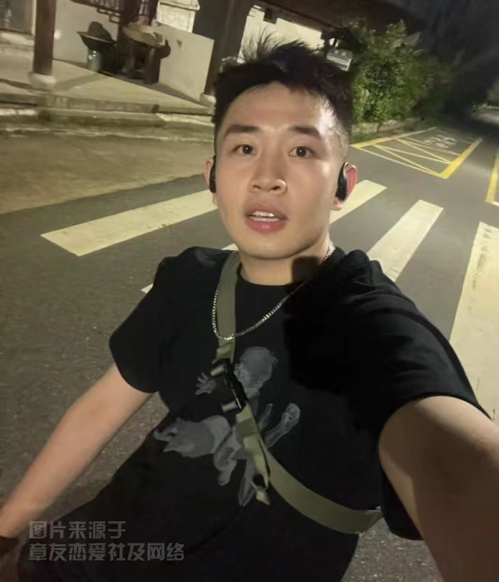 1904597d9b5568413ace12948d6b1b1.jpg
