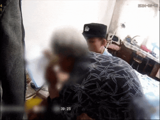 152841c7u08zmlvkmkzl2r.gif