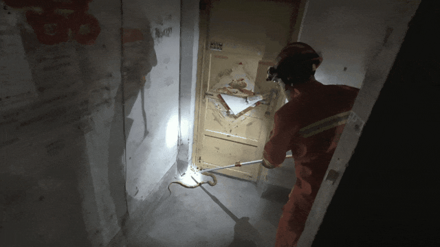 091454fk0a10xiirrwnxzz.gif