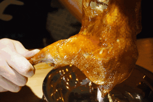 164915e3dbihqkvgq8vwb9.gif
