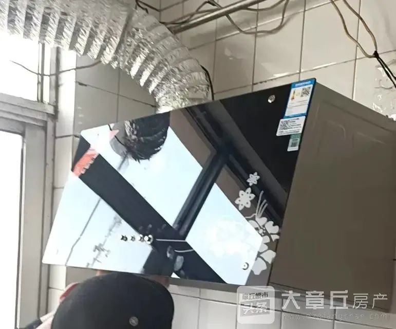 163044ffs5gifiy3ua22gf.jpeg
