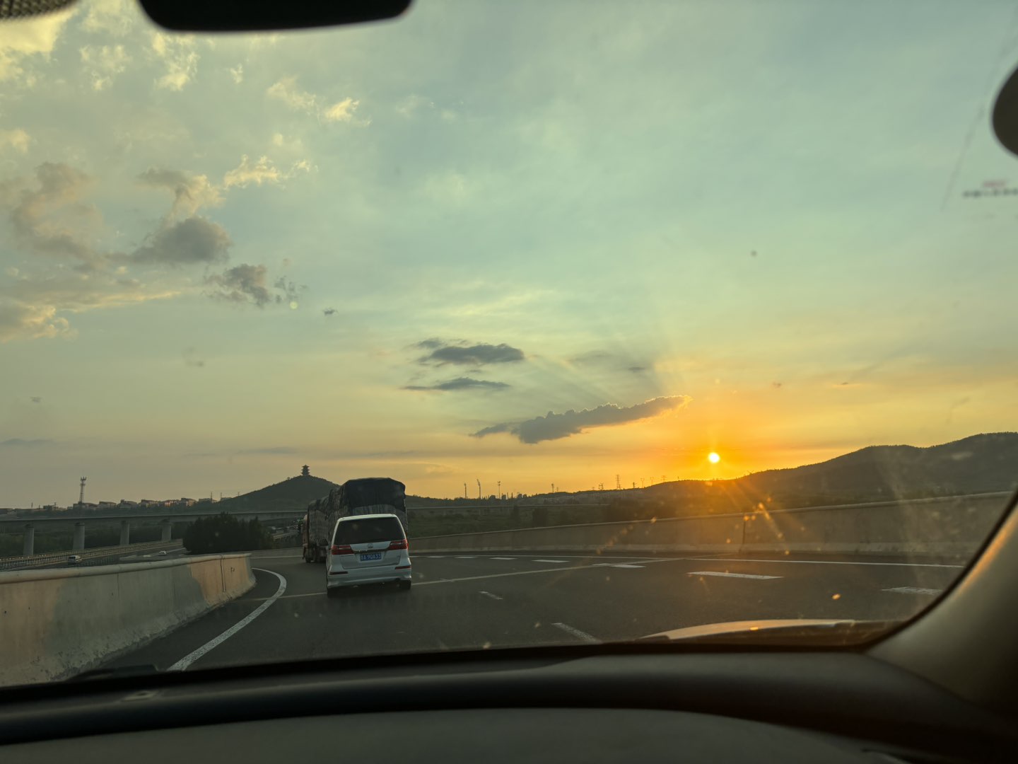 20250418195329front1_0_38479_Fnlo8aiPkF3Edslw7xPtqbVm1c-3.jpg