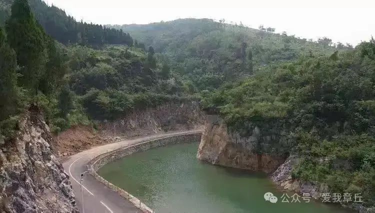 微信图片_20250430145001.jpg