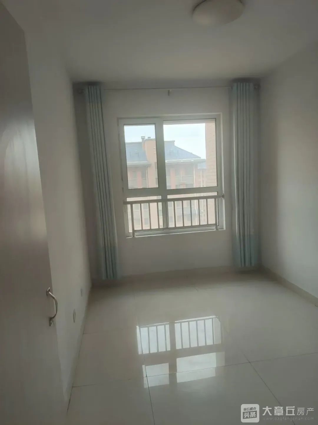 090418r6k0086izg4xv33b.jpeg