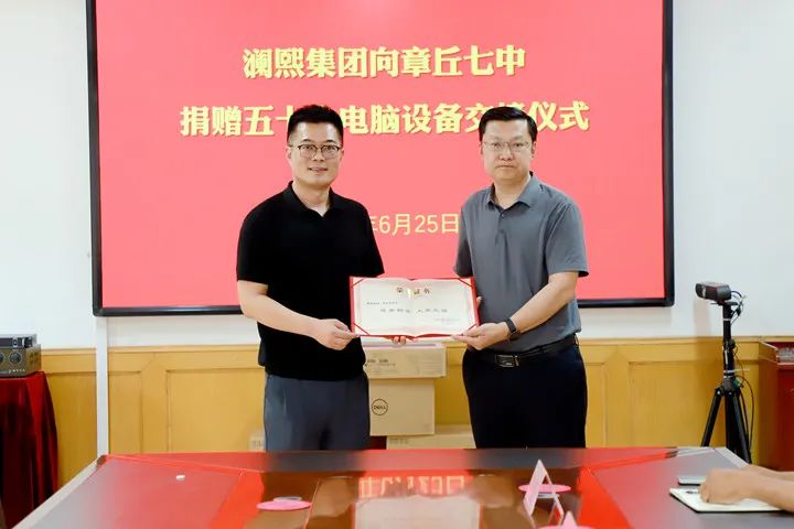 afb16af8a2a3426b8ff10a45d1033b1c~tplv-tt-origin-web_gif.jpeg