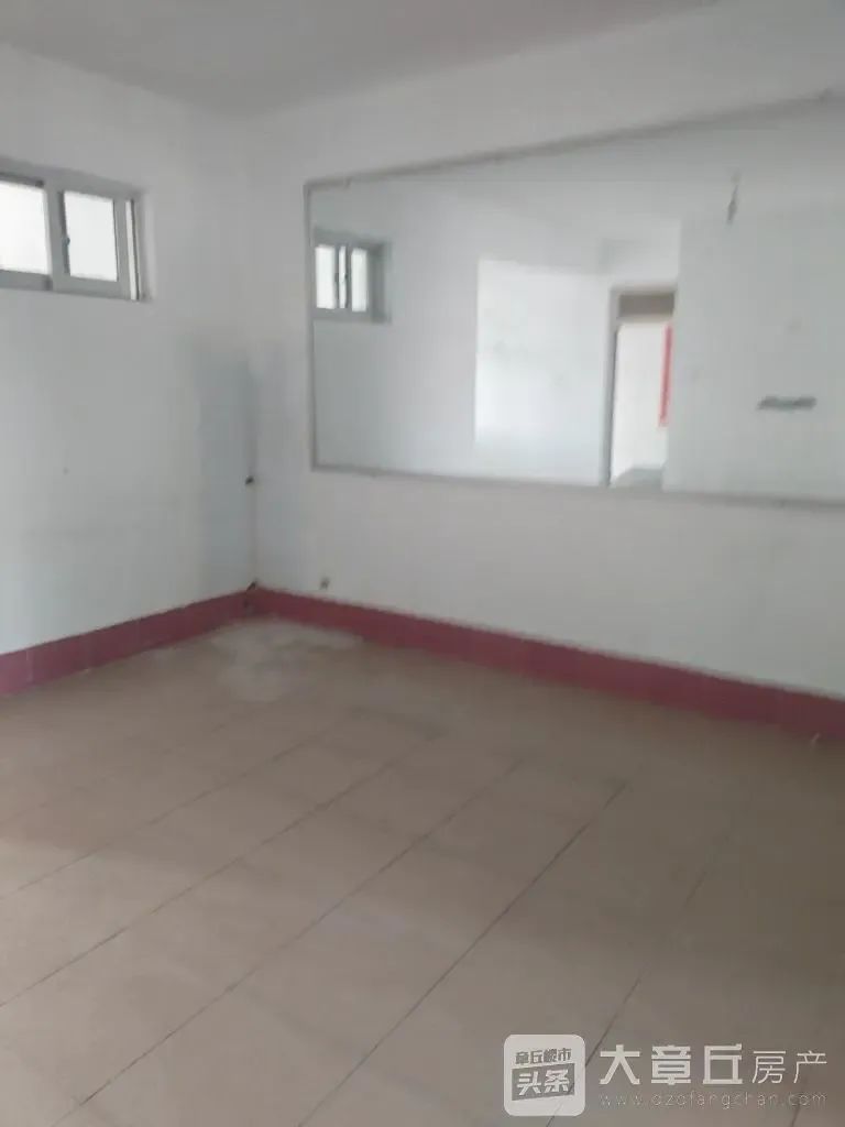 090642jtvs74buzs44t471.jpeg