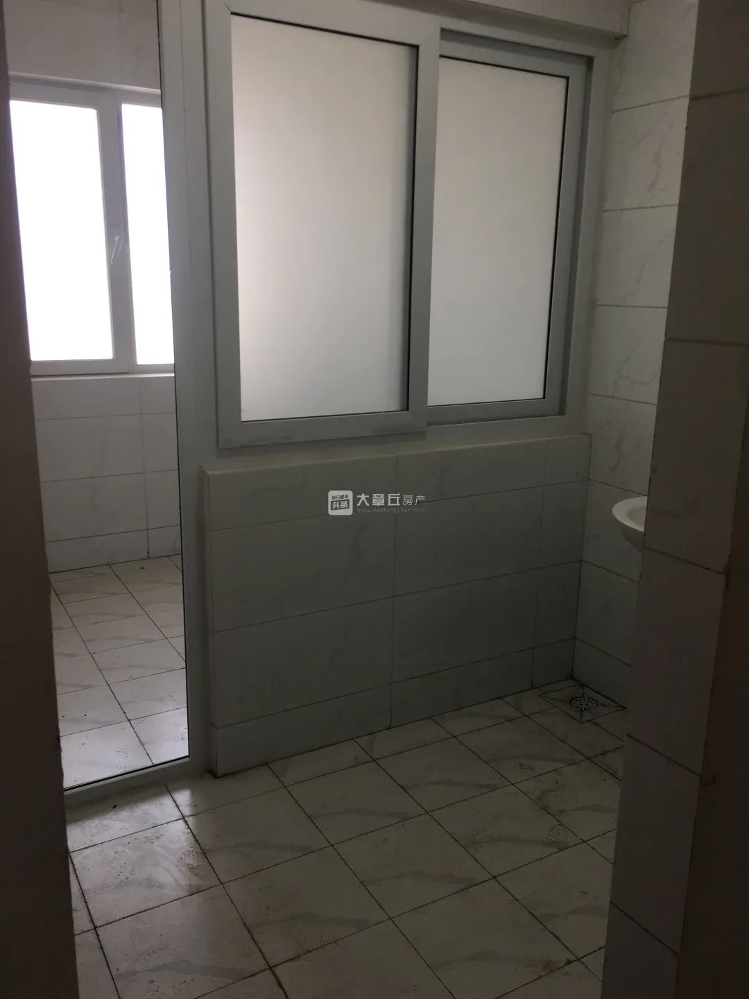 114116yxa401q1tyjh2t8a.jpeg