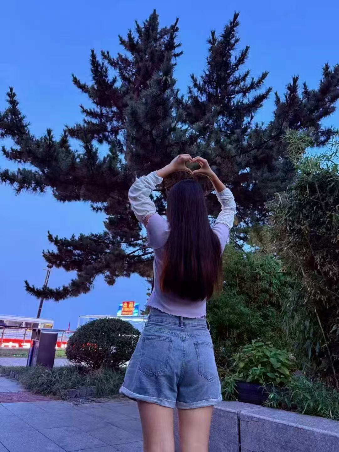 微信图片_20250906165452_1160_242.jpg